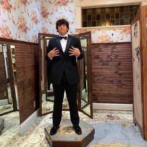 Meet your Posher, Chris